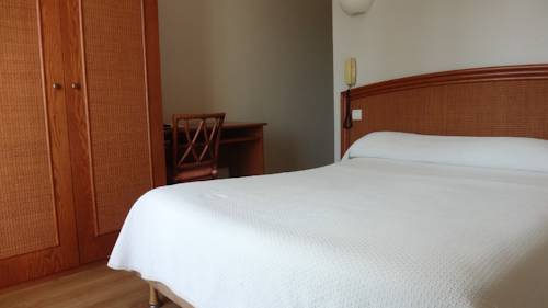 Imagen de la habitación del Hotel Restaurant La Villa Arena. Foto 5