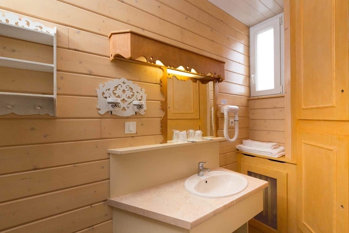 Imagen de la habitación del Hotel Restaurant L'aubergade. Foto 16