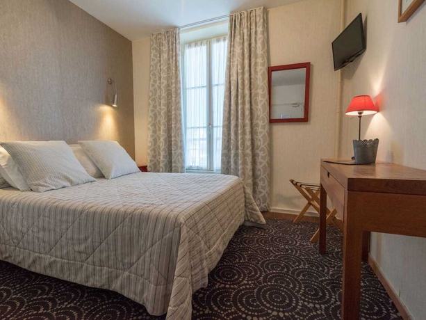 Imagen de la habitación del Hotel Restaurant Le Bellevue, Bormes-les-Mimosas. Foto 4