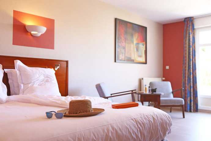 Imagen de la habitación del Hotel Restaurant Le Bellevue, Villerville. Foto 2