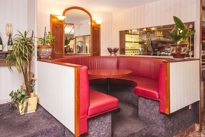 Imagen general del Hotel Restaurant Le César. Foto 4