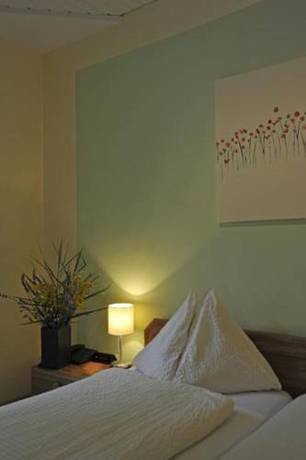 Imagen de la habitación del Hotel Restaurant Le Chalet. Foto 4