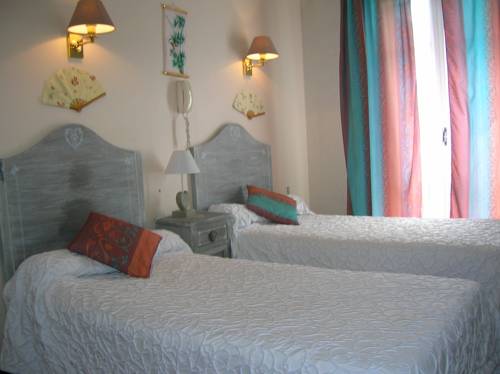 Imagen de la habitación del Hotel Restaurant Le Costabonne. Foto 4