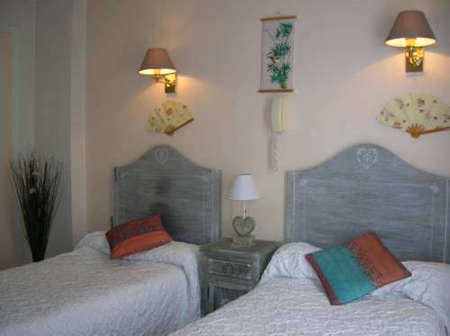 Imagen de la habitación del Hotel Restaurant Le Costabonne. Foto 8