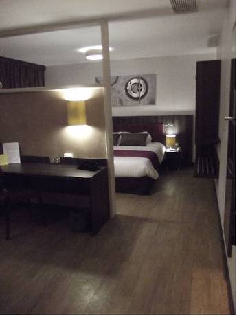 Imagen de la habitación del Hotel Restaurant Le Domaine Des Oliviers. Foto 13