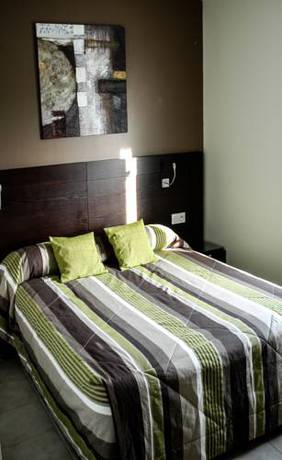 Imagen de la habitación del Hotel Restaurant Le Gardon - Pont Du Gard. Foto 9