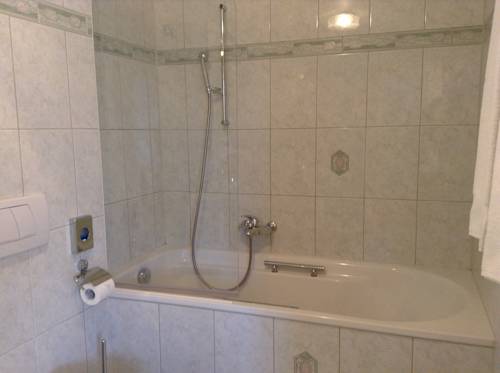 Imagen de la habitación del Hotel Restaurant Le Gruyerien. Foto 10