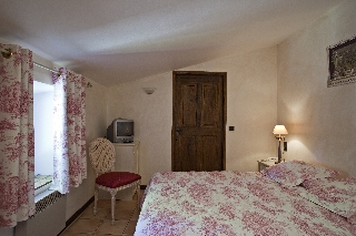 Imagen de la habitación del Hotel Restaurant Le Mas De Guilles. Foto 17