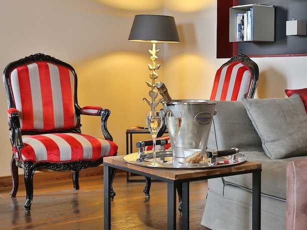 Imagen de los interiores del Hotel Restaurant Le Meysset. Foto 16