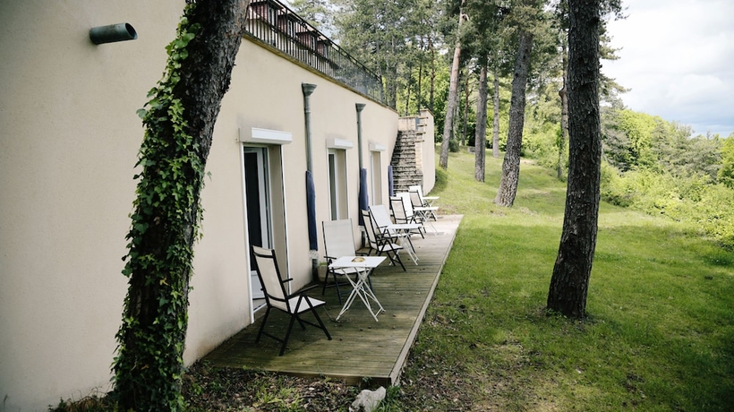 Imagen de los exteriores del Hotel Restaurant Le Meysset. Foto 12