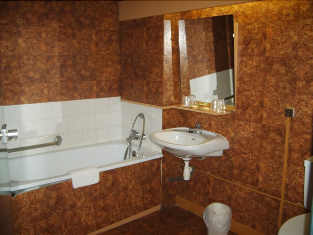 Imagen de la habitación del Hotel Restaurant Le Pressoir. Foto 2