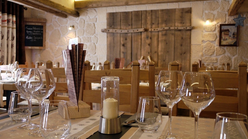 Imagen del bar/restaurante del Hotel Restaurant Le Saint Antoine. Foto 4