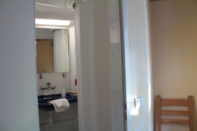 Imagen de la habitación del Hotel Restaurant Le Saint Antoine. Foto 9