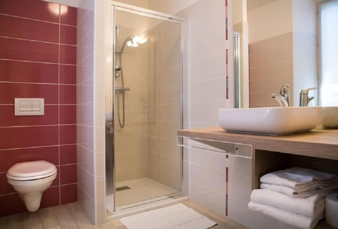 Imagen de la habitación del Hotel Restaurant Le Sully. Foto 12