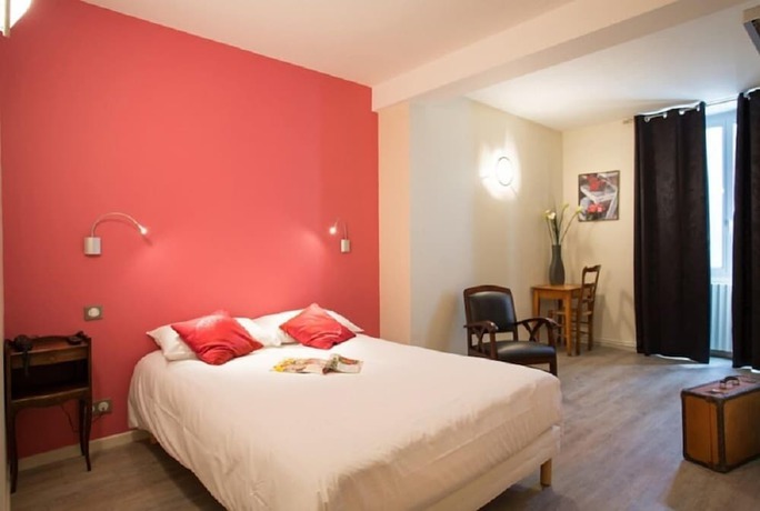 Imagen de la habitación del Hotel Restaurant Le Sully. Foto 13