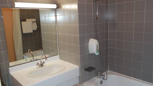 Imagen de la habitación del Hotel Restaurant Le Tulipier. Foto 10