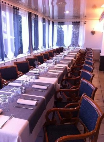 Imagen del bar/restaurante del Hotel Restaurant L'ecrin. Foto 12