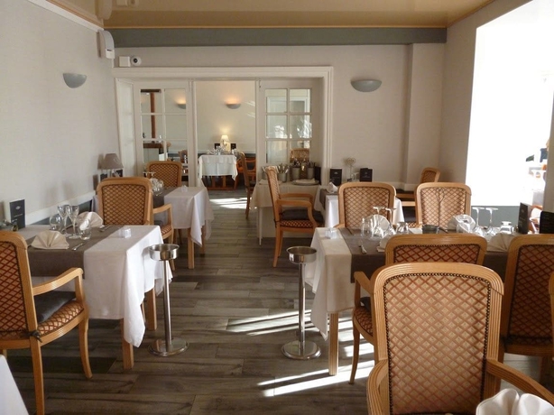 Imagen del bar/restaurante del Hotel Restaurant L'ecrin. Foto 18