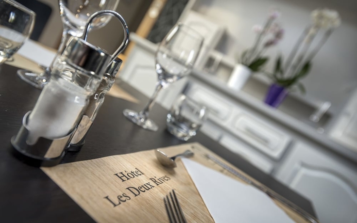 Imagen del bar/restaurante del Hotel Restaurant Les 2 Rives *** Logis. Foto 4