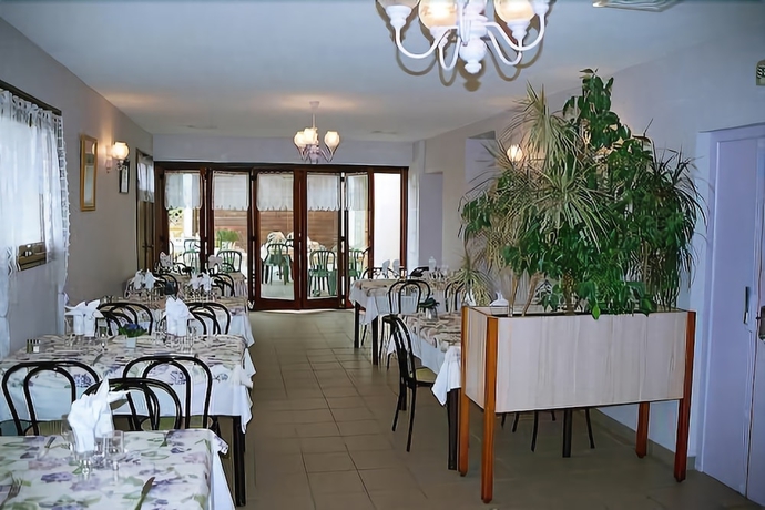 Imagen del bar/restaurante del Hotel Restaurant Les 3b. Foto 3