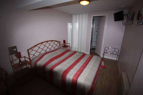 Imagen de la habitación del Hotel Restaurant Les Deux Sapins. Foto 9