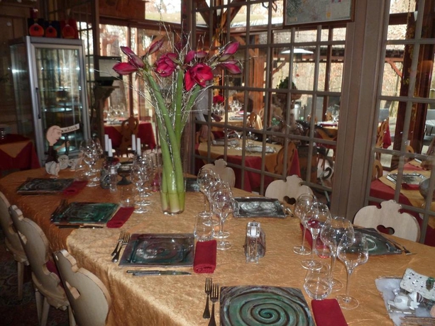 Imagen general del Hotel Restaurant Les Pins. Foto 8