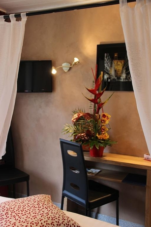 Imagen general del Hotel Restaurant Les Pins. Foto 14