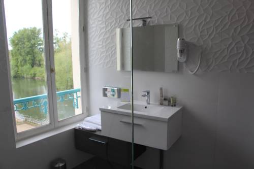 Imagen de la habitación del Hotel Restaurant L'esturgeon. Foto 3