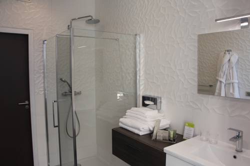 Imagen de la habitación del Hotel Restaurant L'esturgeon. Foto 12