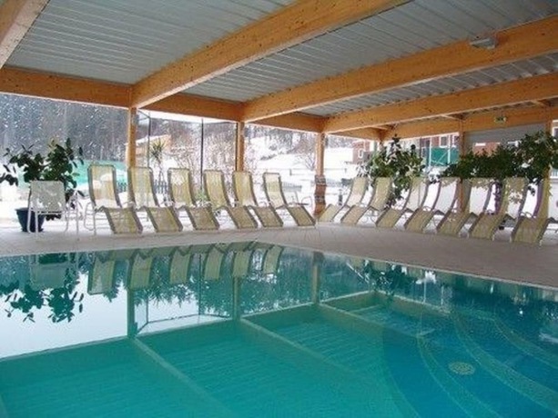 Imagen de la piscina del Hotel Restaurant Liebnitzm&uuml;hle. Foto 19