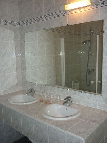 Imagen de la habitación del Hotel Restaurant Lunotel. Foto 7