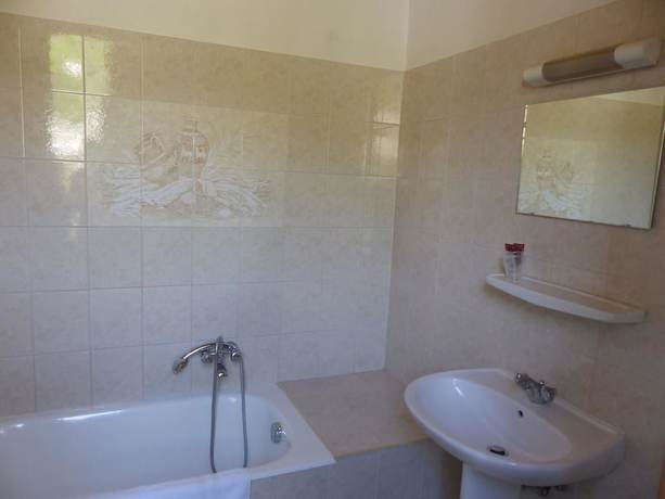 Imagen de la habitación del Hotel Restaurant Ma Petite Auberge. Foto 12