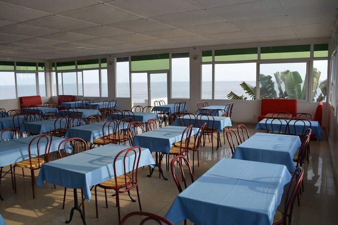 Imagen del bar/restaurante del Hotel Restaurant Oc&eacute;ano. Foto 4
