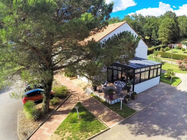 Imagen del bar/restaurante del Hotel Restaurant Relais Des Champs. Foto 5