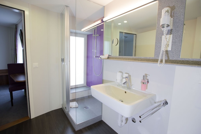 Imagen de la habitación del Hotel Restaurant Resslirytti. Foto 18