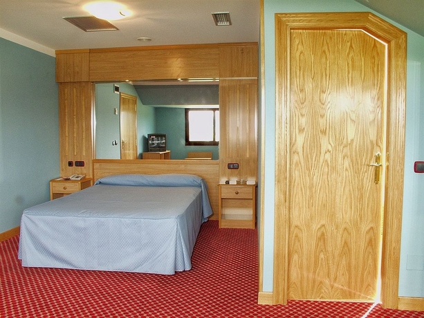 Imagen de la habitación del Hotel Restaurant Royal. Foto 5