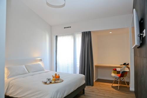 Imagen de la habitación del Hotel Restaurant Santiago. Foto 12