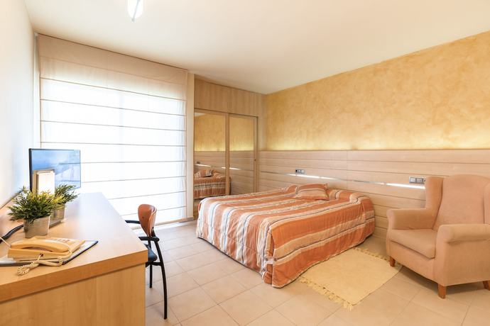 Imagen de la habitación del Hotel Restaurant Sausa. Foto 12