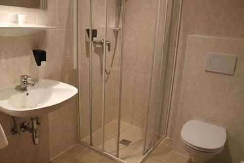 Imagen de la habitación del Hotel Restaurant Schwartz. Foto 16