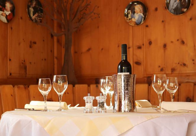 Imagen del bar/restaurante del Hotel Restaurant Schweizerhof. Foto 5