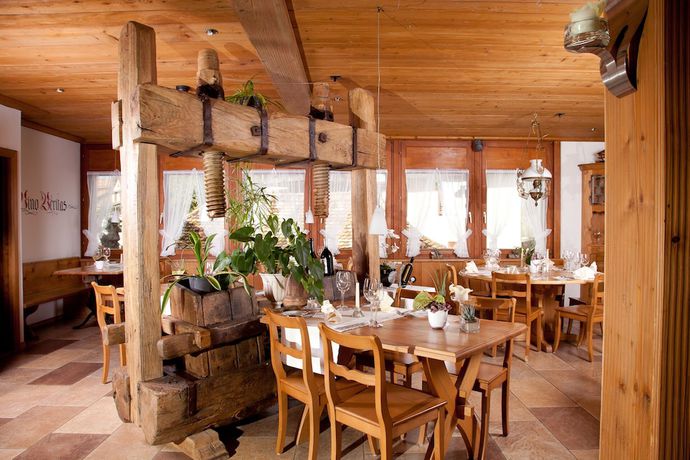 Imagen del bar/restaurante del Hotel Restaurant Sonne, Wahlern. Foto 7