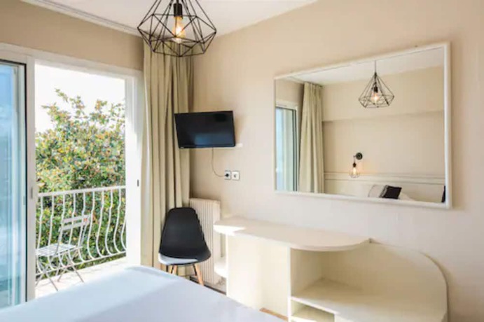 Imagen de la habitación del Hotel Restaurant Spa La Madrague. Foto 6