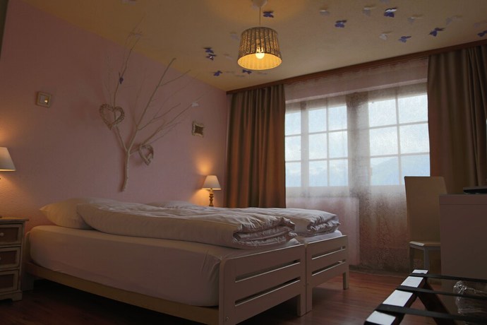 Imagen de la habitación del Hotel Restaurant Surselva. Foto 3