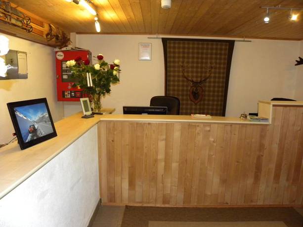 Imagen de los interiores del Hotel Restaurant Walliser Sonne. Foto 19