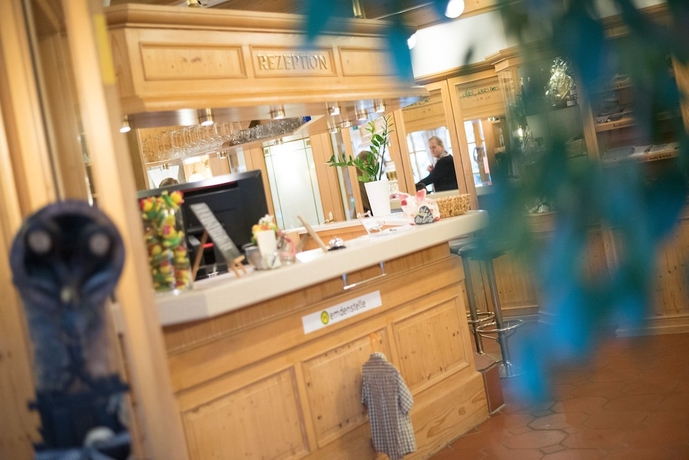Imagen de los interiores del Hotel Restaurant Zum Reussenstein. Foto 15