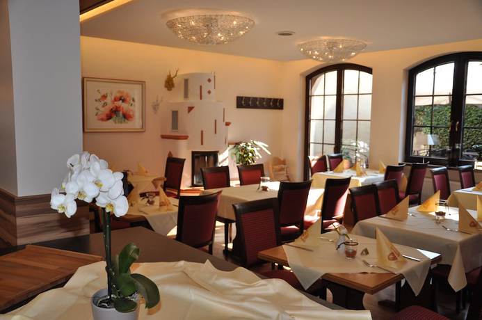 Imagen del bar/restaurante del Hotel Restaurant Zum Schwan. Foto 5