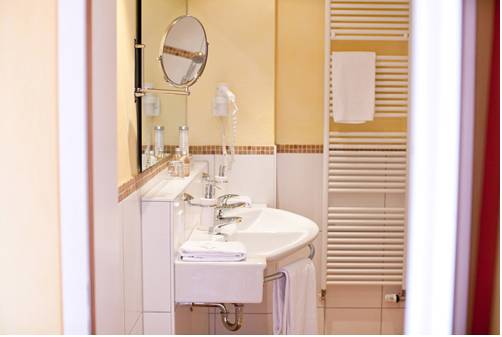 Imagen de la habitación del Hotel Restaurant Zur Sonne St. Peter. Foto 4