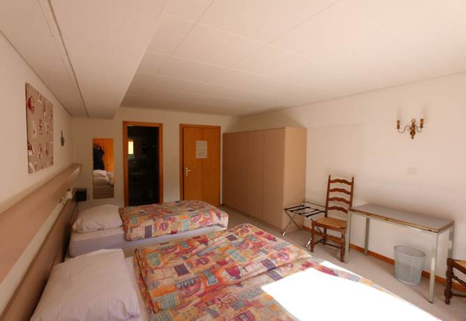 Imagen de la habitación del Hotel Restaurant de la Telecabine. Foto 10