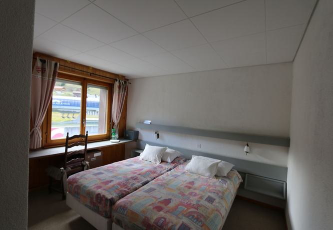 Imagen de la habitación del Hotel Restaurant de la Telecabine. Foto 11