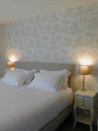 Imagen de la habitación del Hotel Restaurant des Augustins. Foto 9